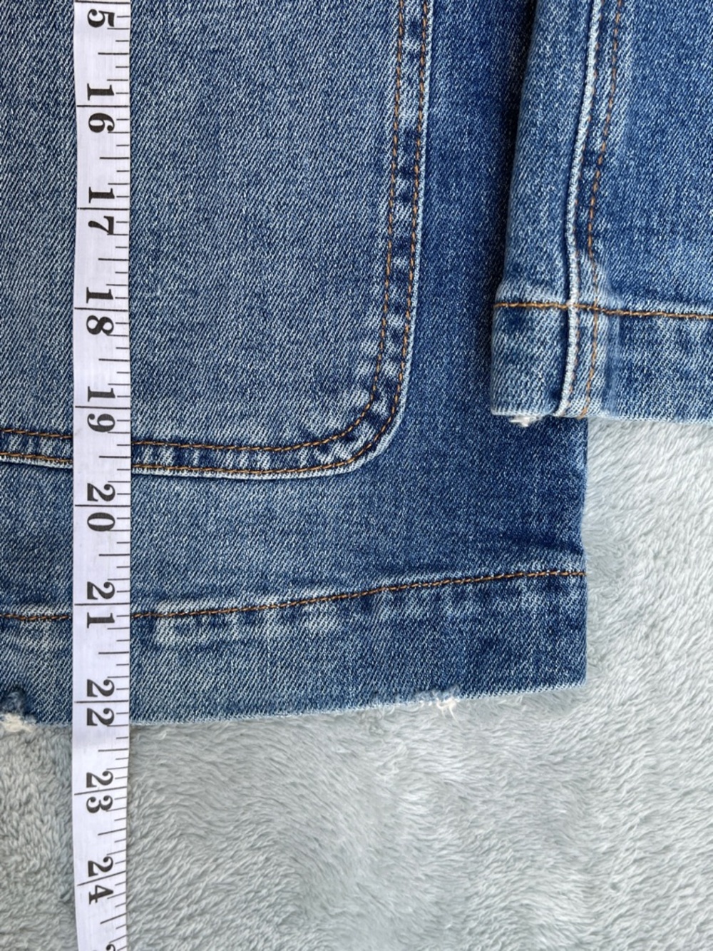 Anthropologie Pilcro boxy light blue denim jacket Minimalist classic spring M - Picture 7 of 8